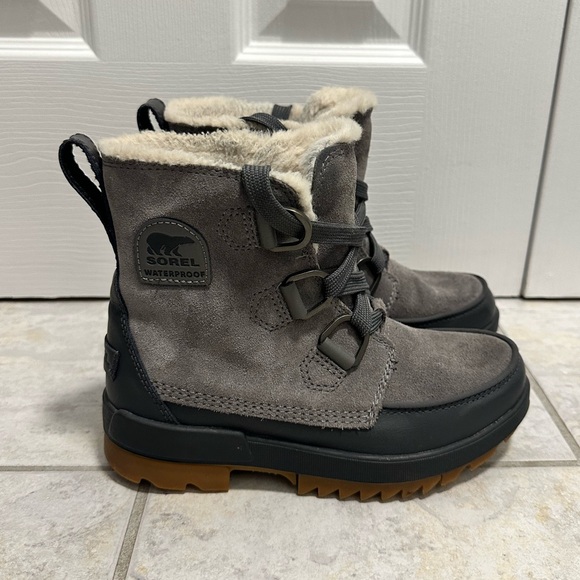 SOREL Tivoli IV Winter Boots - Picture 1 of 5